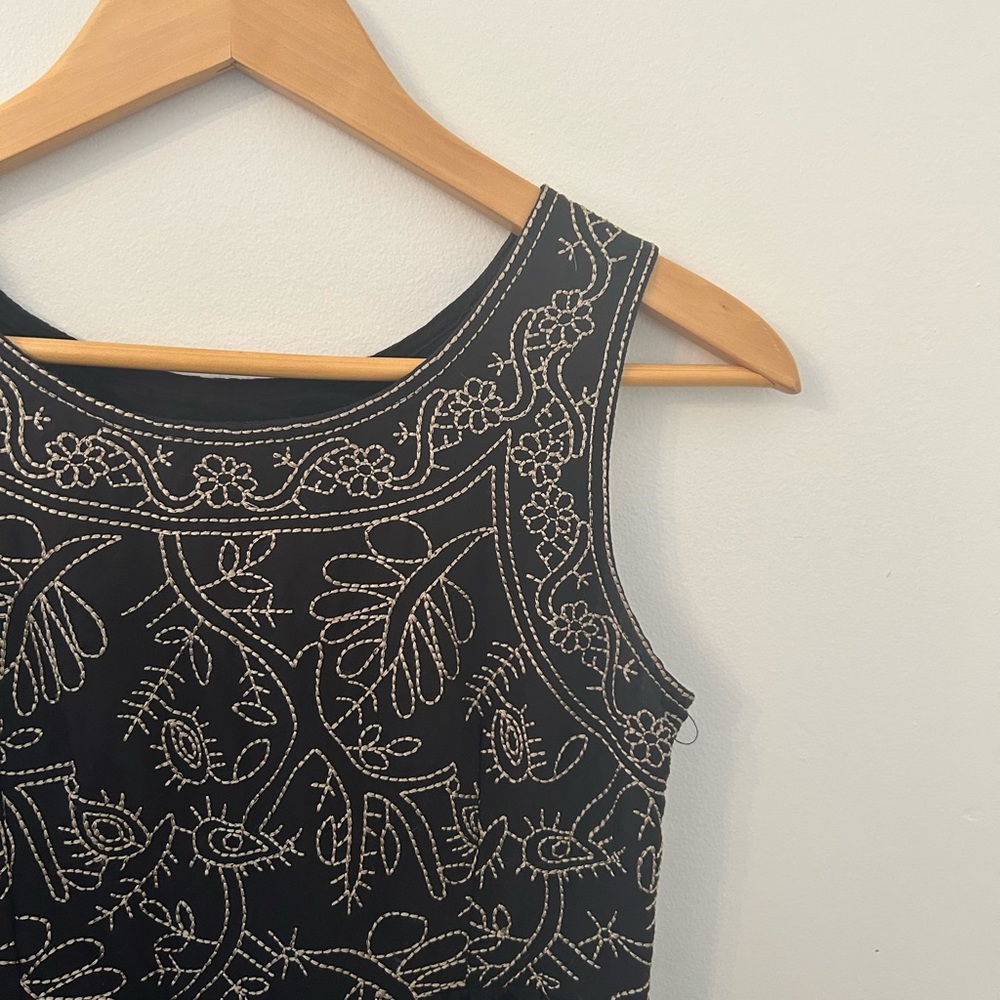 Mini black dress with tan floral embroidery - Picture 2 of 4